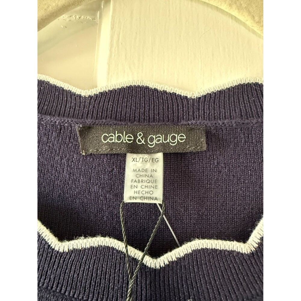 NWT Cable & Gauge Navy Sleeveless Crew Sweater Vest Tank White Scallop Trim XL - Picture 2 of 6
